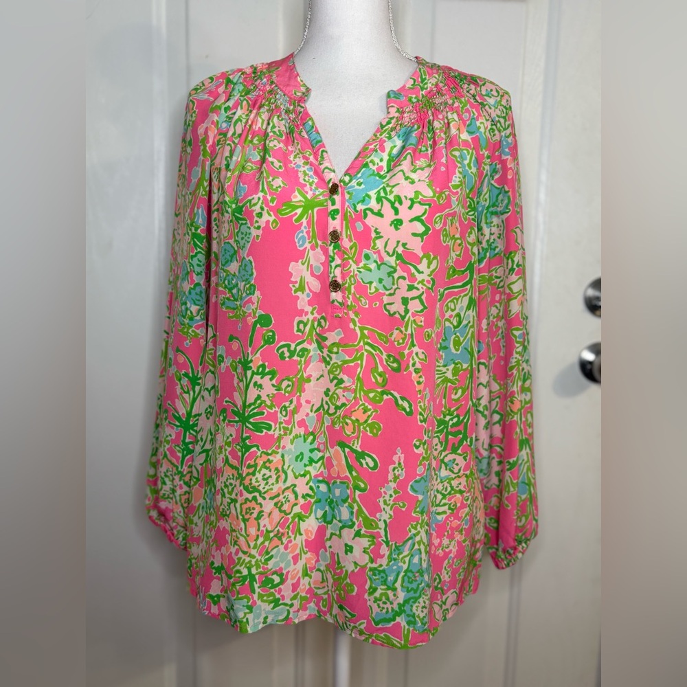 Lilly Pulitzer Elsa Silk Top size Medium.